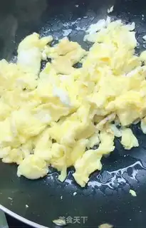 Make Smelt fried eggs step 2