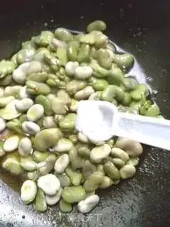 Make Scrambled beans step 7