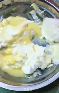 Make Yogurt cake step 6