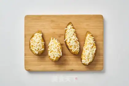 Make Corn cheese and potatoes step 4