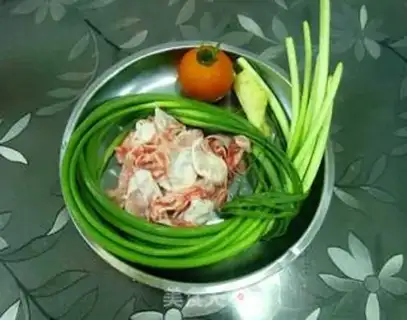 Make Fish bubbles and garlic step 0