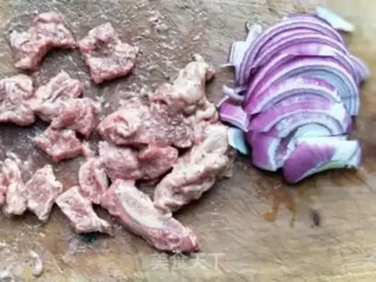 Make Onion fried steak step 0