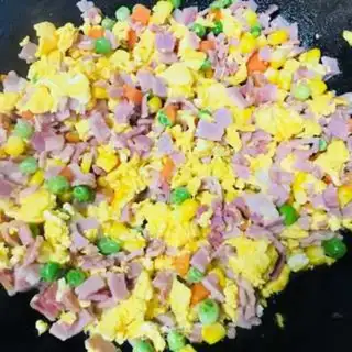 Make Bacon fried rice step 3