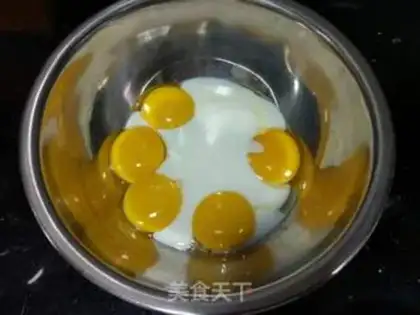 Make Cartoon cupcakes step 2