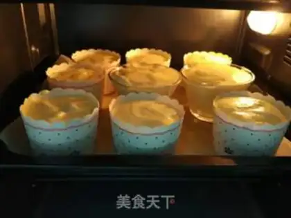 Make Cartoon cupcakes step 9