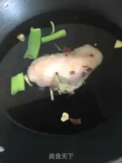 Make Spicy chicken silk step 4