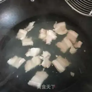 Make A simple dry-cooked vegetable step 5