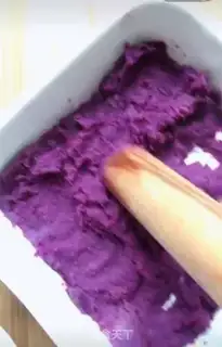 Make Pork-poo-chips step 1