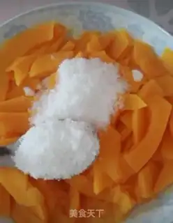 Make Pumpkin cake step 1