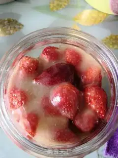 Make Sweet, sweet, honey-eating strawberry step 3