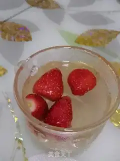 Make Sweet, sweet, honey-eating strawberry step 5
