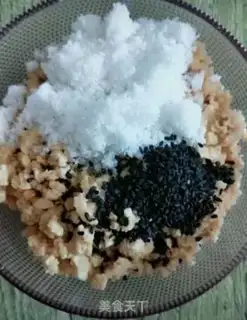 Make Black sesame peanuts step 4