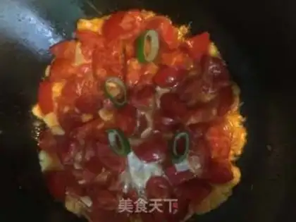 Make Tomato fried eggs step 2
