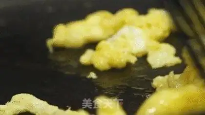 Make Pineapple rice step 3