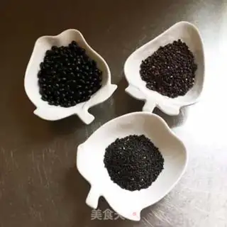 Make Black bean milk step 0