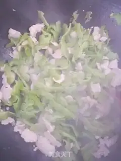 Make Pork and bitter melon step 5