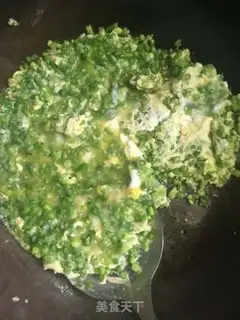 Make Garlic fried eggs step 5