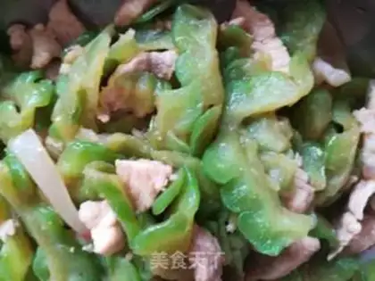Make Pork and bitter melon step 7