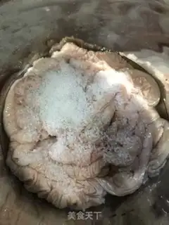 Make Plum fried pig intestines step 0