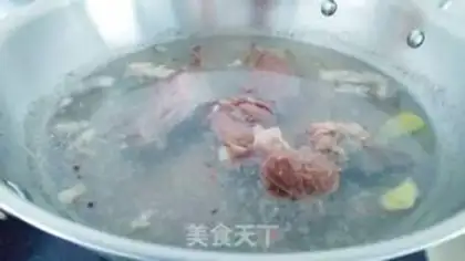 Make Beef noodles step 1