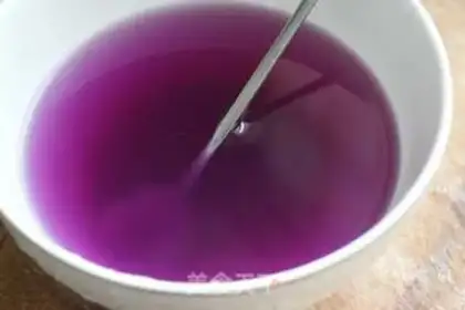 Make Potato honey water step 1