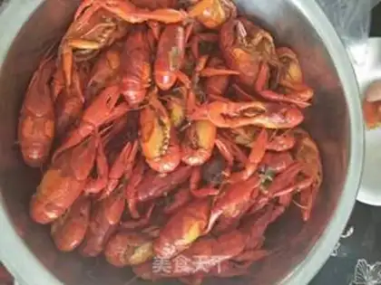 Make Spicy curry lobster step 3