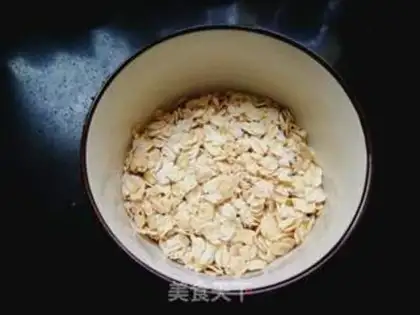 Make Porridge of oatmeal step 1
