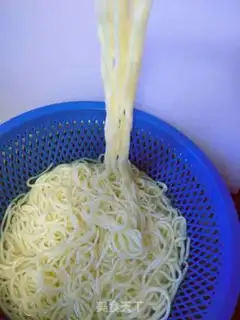 Make Northeast noodles step 3
