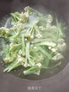Make Flowers and meat step 0