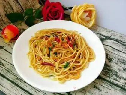 Make Spicy meat noodles step 0