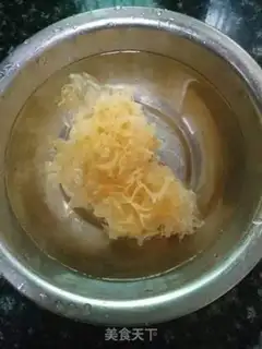 Make pineapple juice step 1