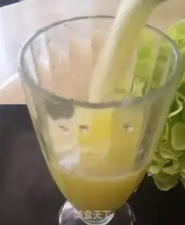 Make Pineapple Sydney juice step 7