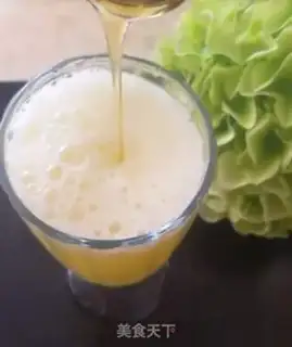 Make Pineapple Sydney juice step 8
