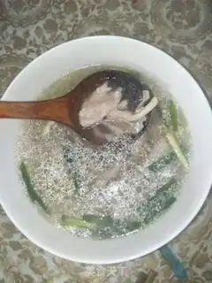 Make Frozen pork soup step 8