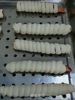 Make Medium hot dog step 4