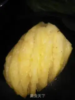 Make Pineapple juice step 1