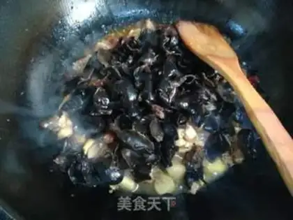 Make Cream chili wood chicken step 10