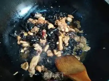 Make Cream chili wood chicken step 11