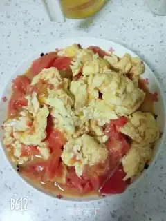 Make Tomato fried eggs step 7