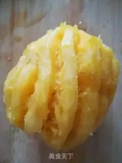 Make Rose pineapple juice step 0
