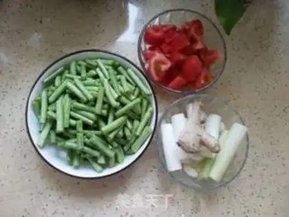 Make Tomato fried beans step 0