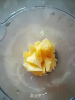 Make Rose pineapple juice step 3