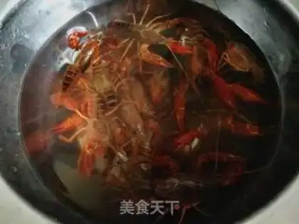 Make Spicy lobster step 0