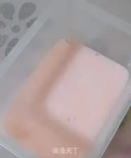 Make Strawberry milk pudding step 5