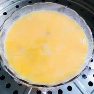 Make Silver fish steamed eggs step 3