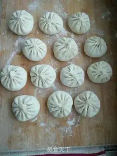 Make Garlic buns step 2