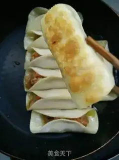Make Pork mushroom pot sticker step 10