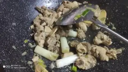 Make Chicken soup and hot rice step 5