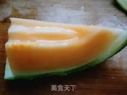 Make Hammelon strawberry juice step 1
