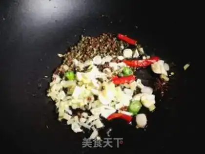 Make Spicy leather shrimp step 4